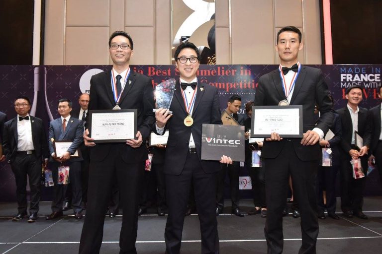 Asia Best Sommelier in French Wines 2015